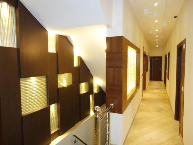 Mint Hotel Chandīgarh Екстериор снимка